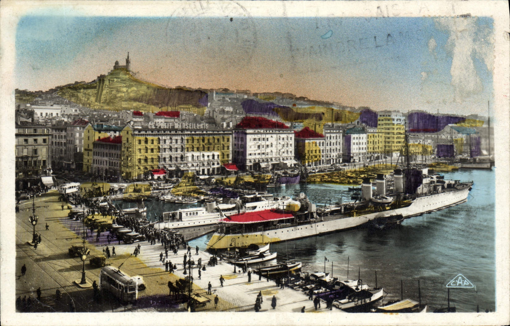 CPA Marseille Quai de Belges et Notre Dame Bateau