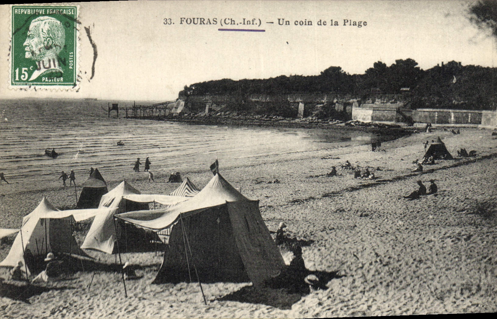 CPA Fouras Un Coin de la Plage