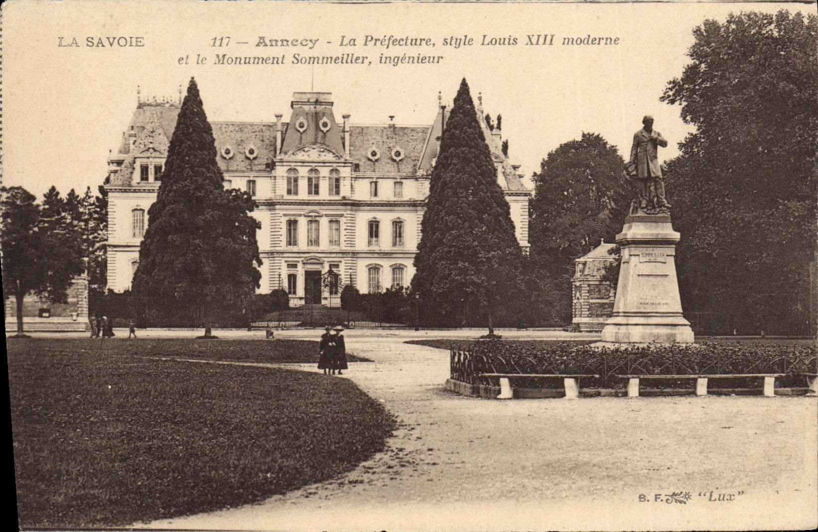 CPA Annecy La Prefecture Style Louis XIII et monument Sommeiller