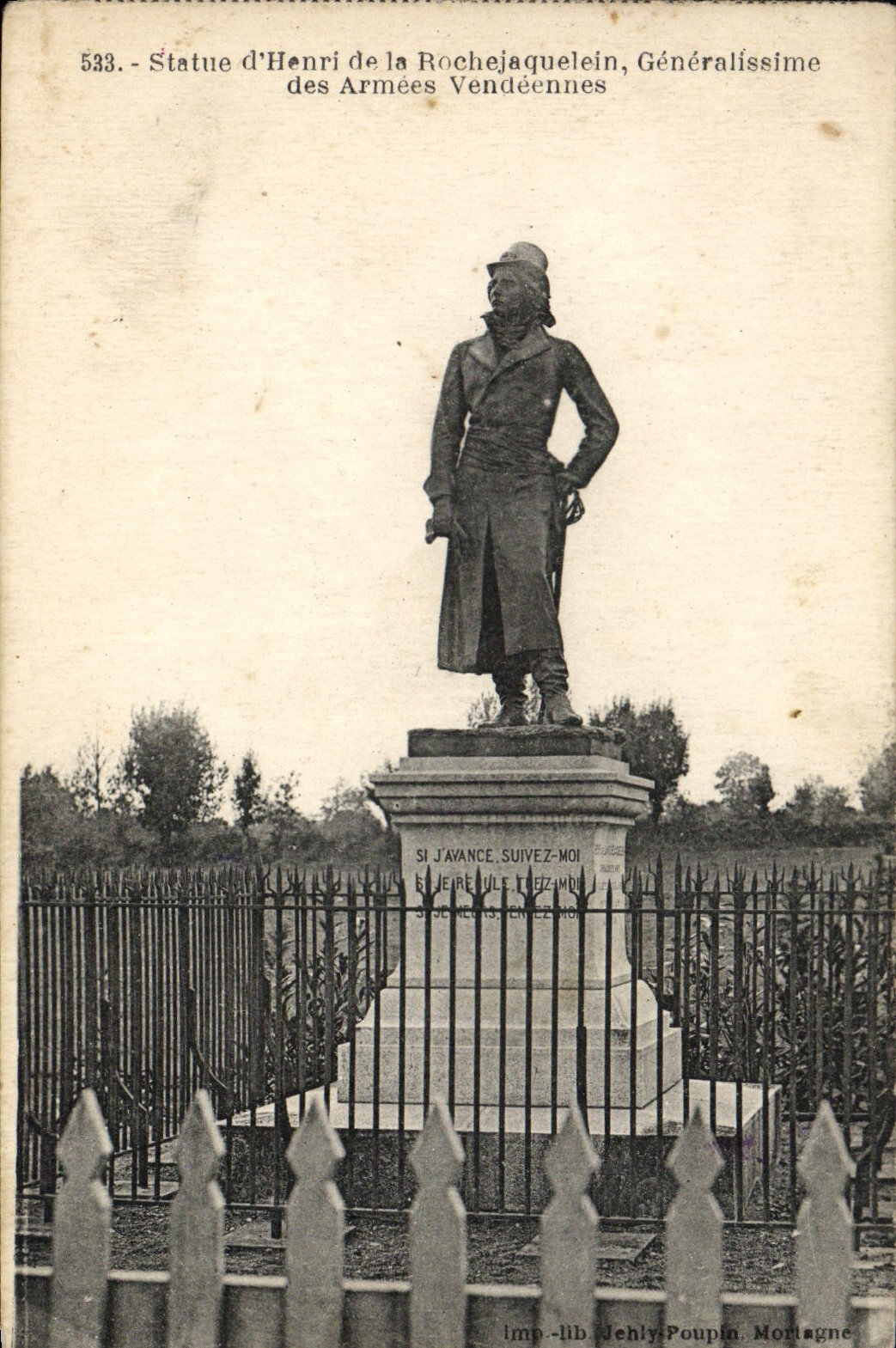 CPA Statue d'Henri de la Rochejaquelein Generalissime des armees Vendeennes