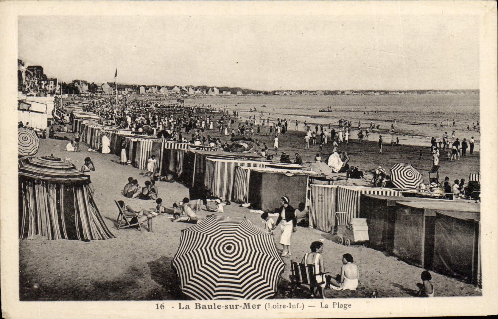 VINTAGE POSTCARD La Baule On Sea the Beach