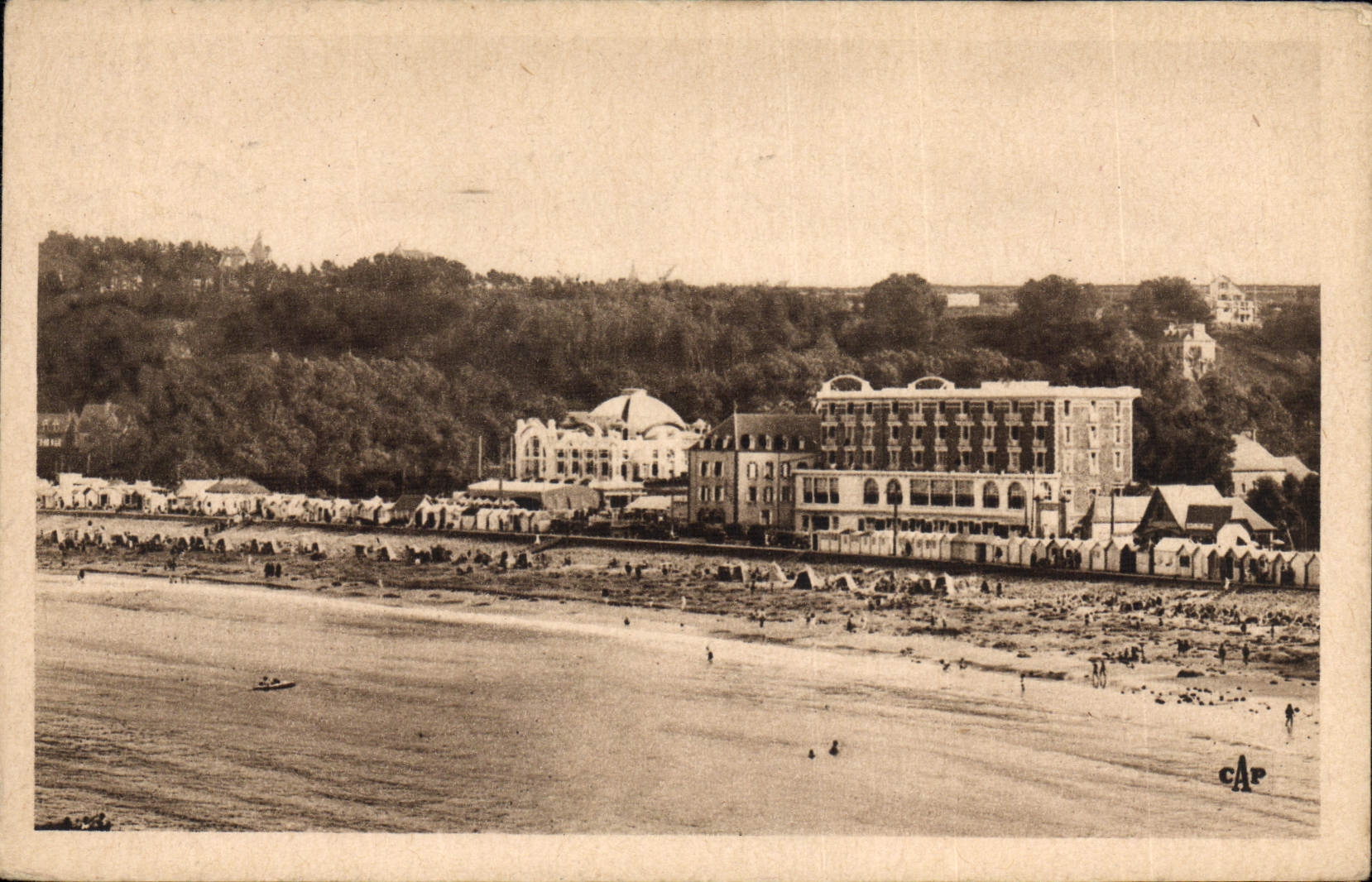 VINTAGE POSTCARD Trestraou the Hour of the Bath