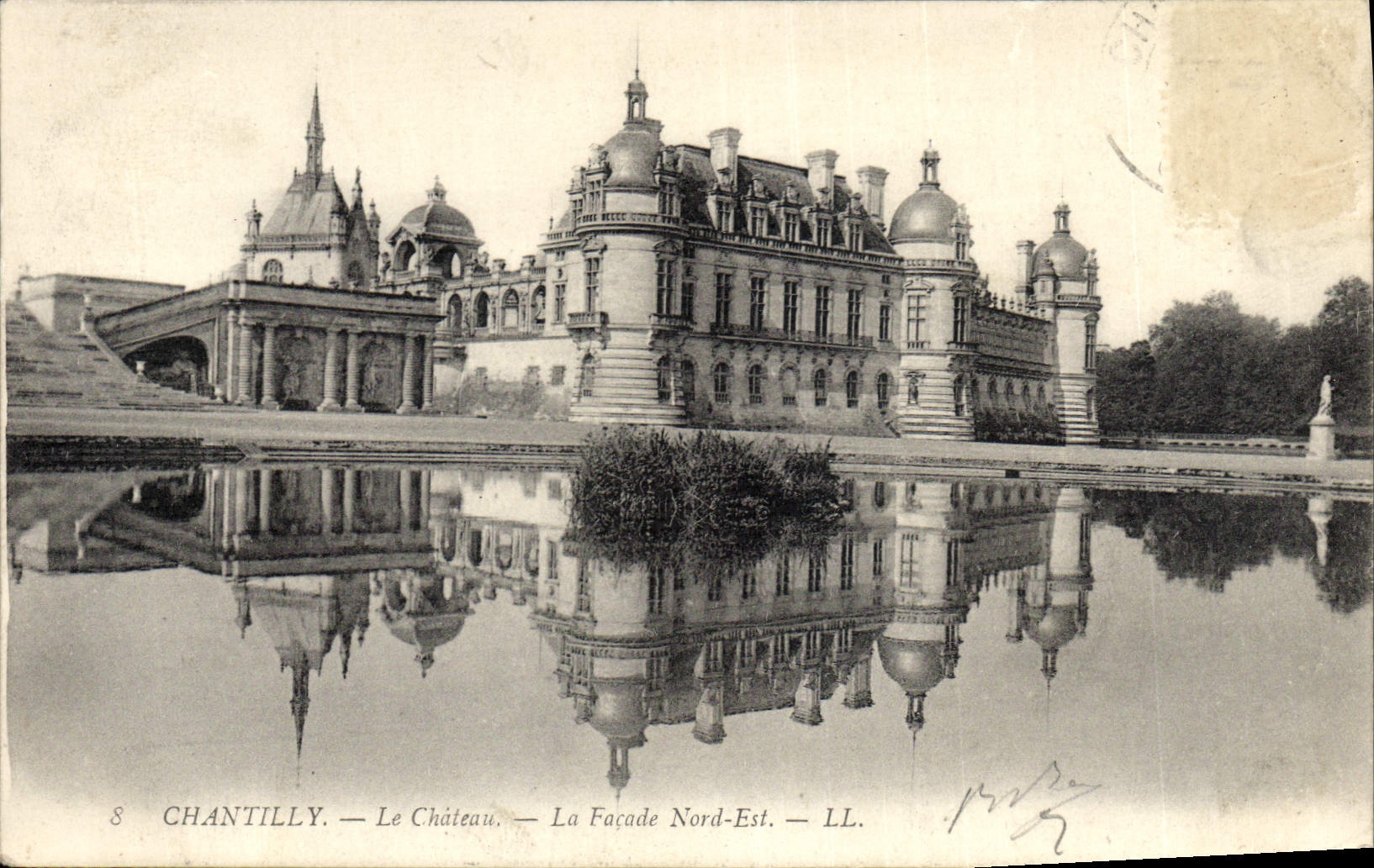 La POSTAL Chantilly de la VENDIMIA el castillo el ataque frontal norteño es