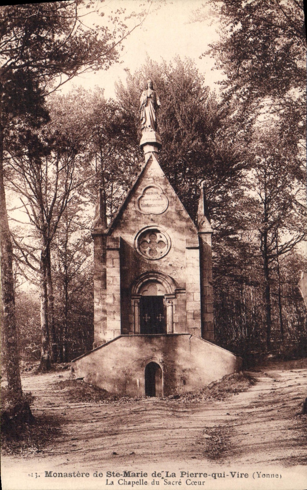 Monasterio de la POSTAL de la VENDIMIA del co. Marie de Pedro que transfiere la cámara acorazada del corazón de la consagración