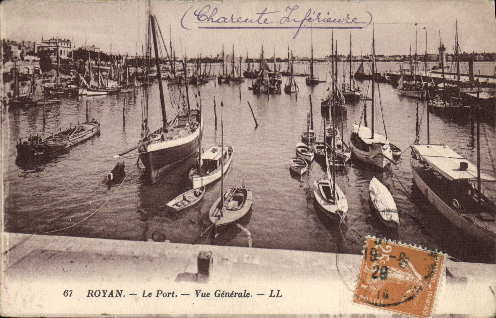 VINTAGE POSTCARD Royan the Port View Boats