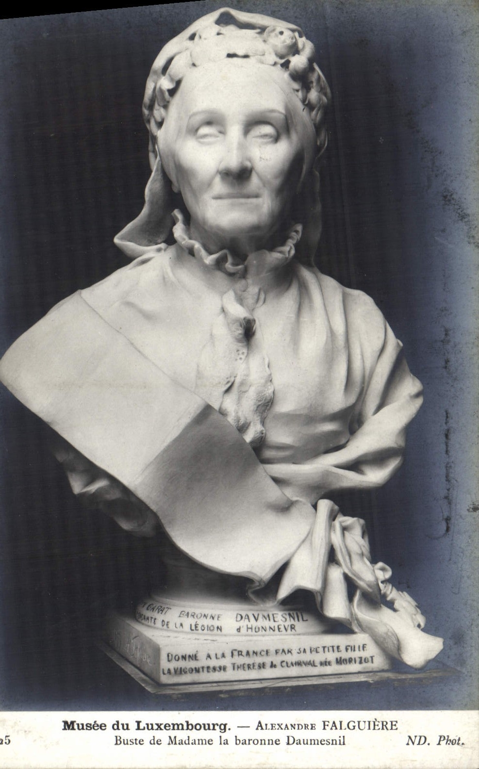 CPA Musee du Luxembourg Alexandre Falguiere Buste de Madama le baronne Daumesnil