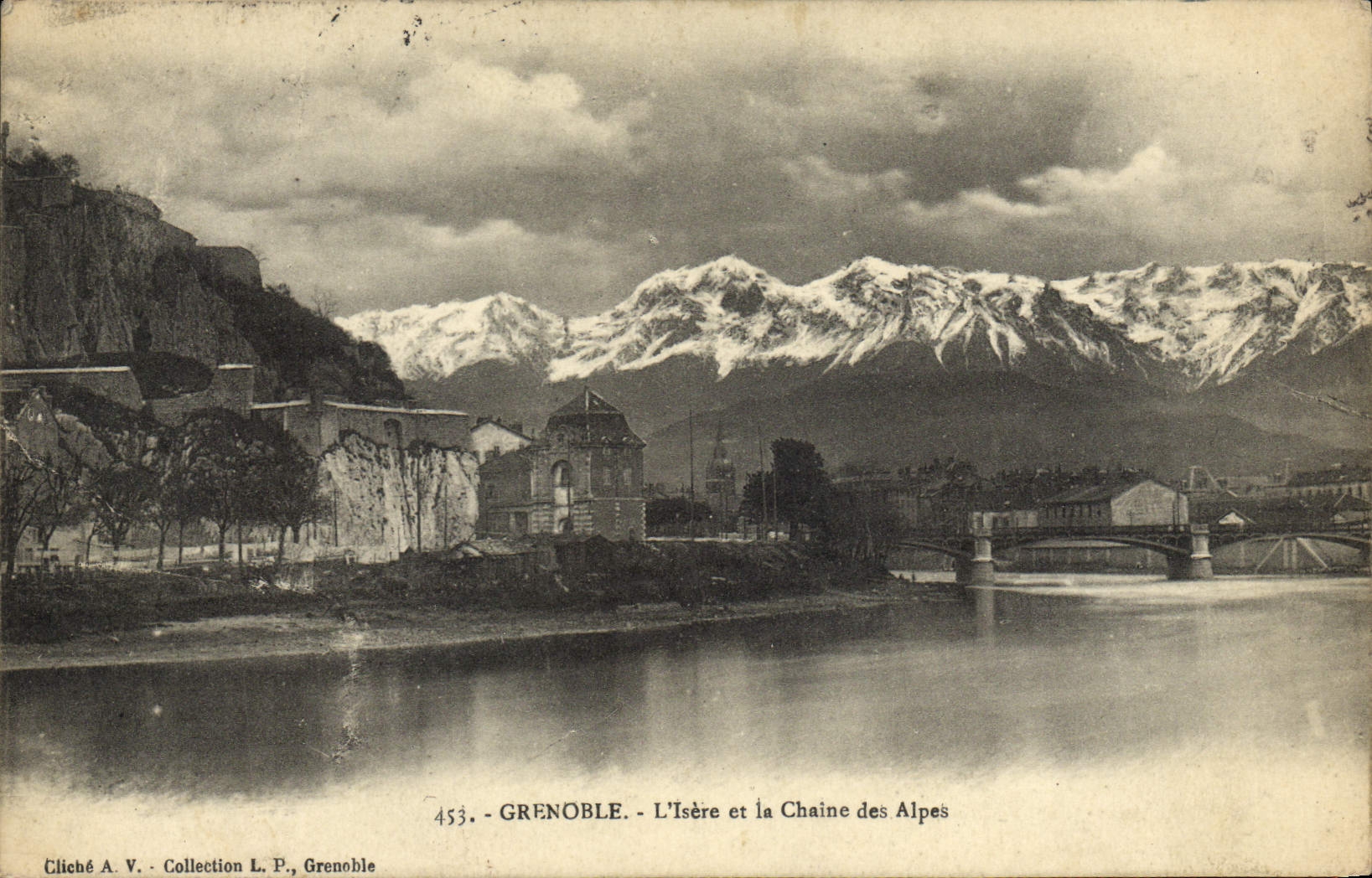 CPA Grenoble L'Isere et la Chaine des Alpes