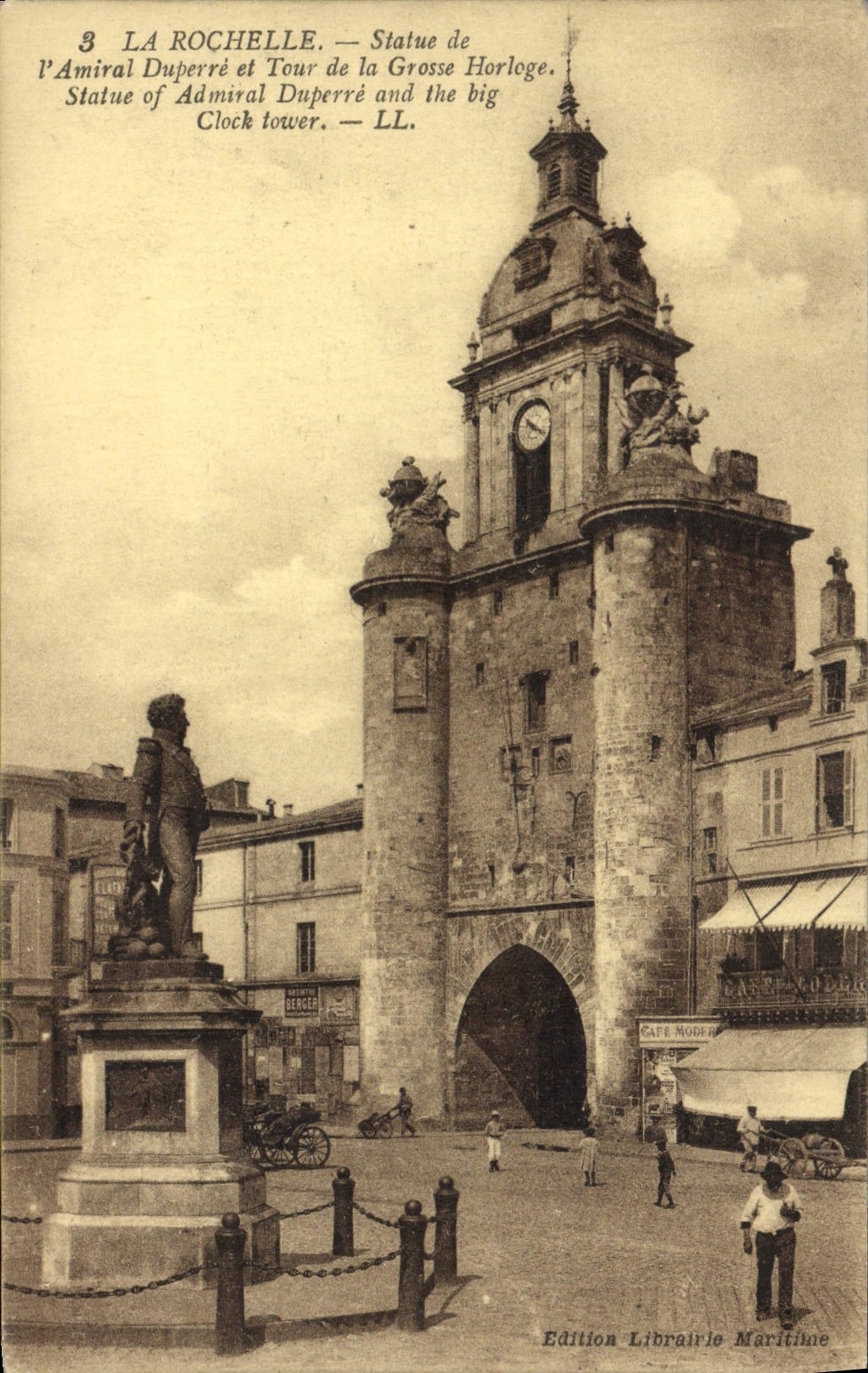 VINTAGE POSTCARD La Rochelle Rules of the admiral Duperre and tower of the large clock