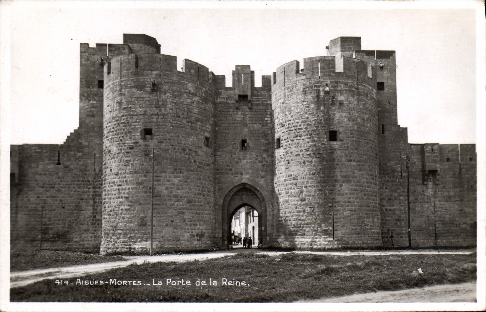 MODERN CARD Acute Dead the Gate of the Queen