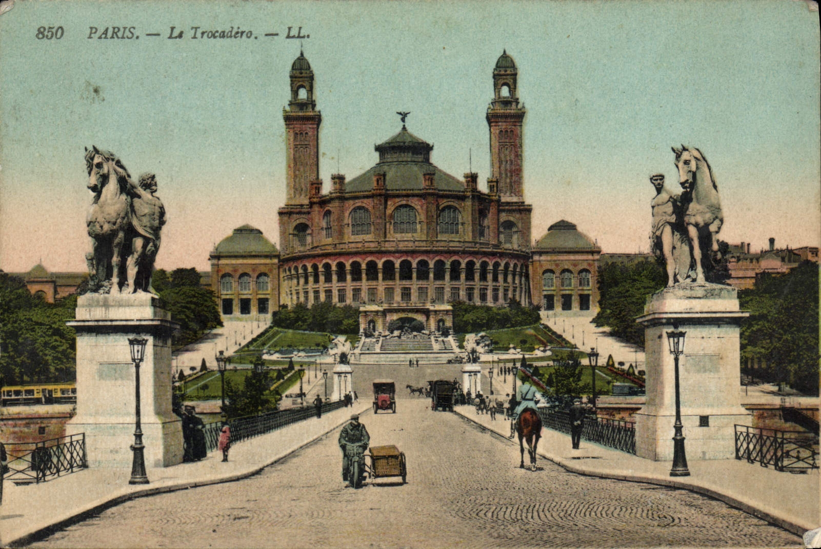 CPA Paris le Trocadero