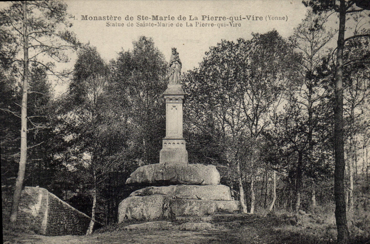 Monasterio de la POSTAL de la VENDIMIA del co. Marie de Pedro que transfiere estatua de Marie Sainte