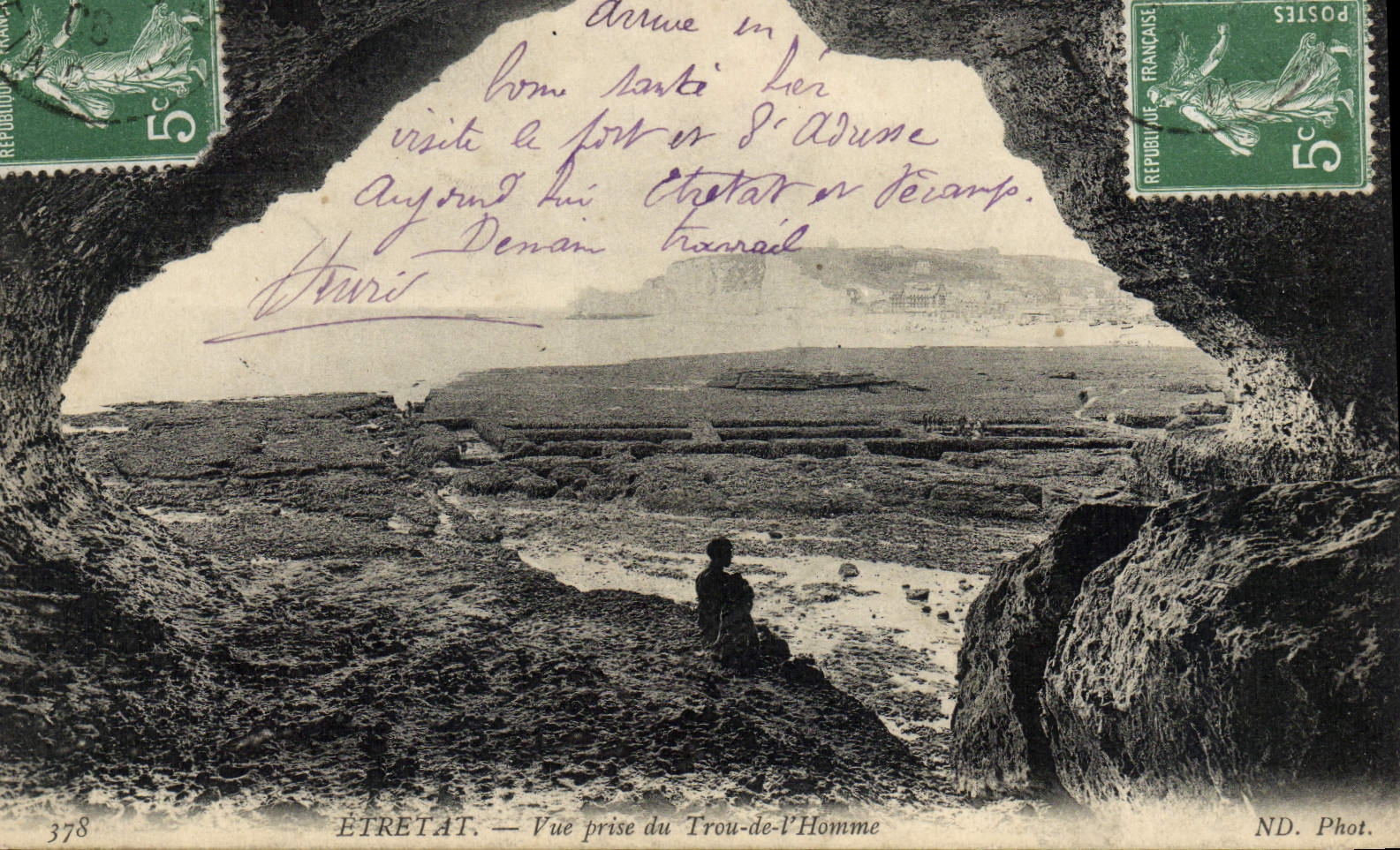 CPA Etretat Vue Prise du Trou de l'homme