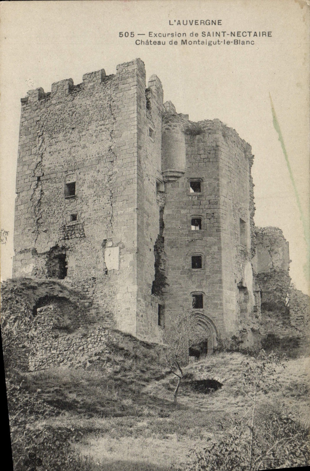 VINTAGE POSTCARD Auvergne Excursion of Saint Nectary Castle of Montaigut the White