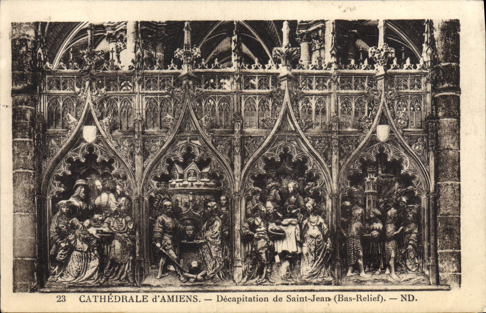 CPA Cathedrale d'Amiens Decapitation de Saint Jean Bas relief