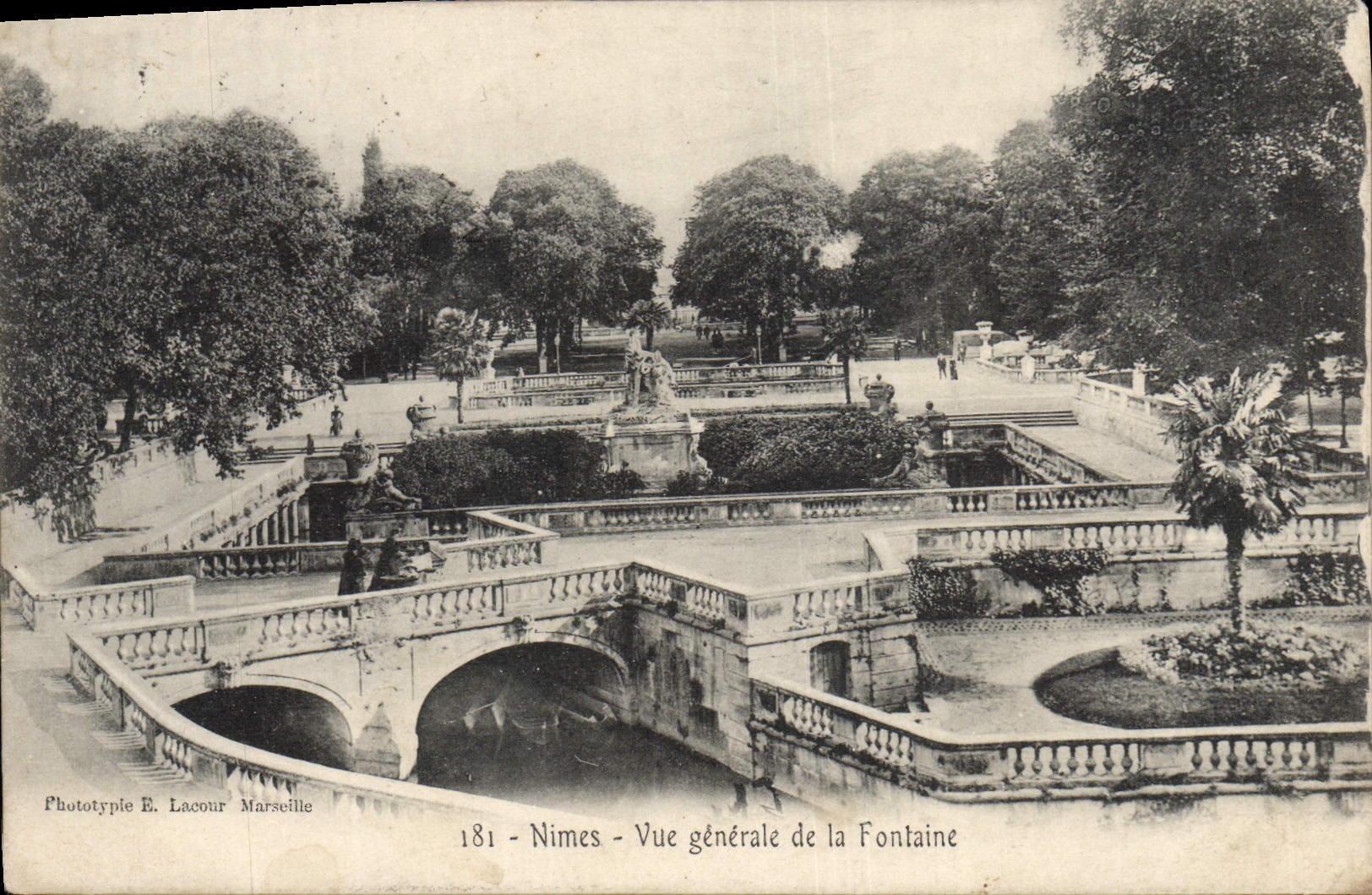 VINTAGE POSTCARD Nimes View of the Fountain