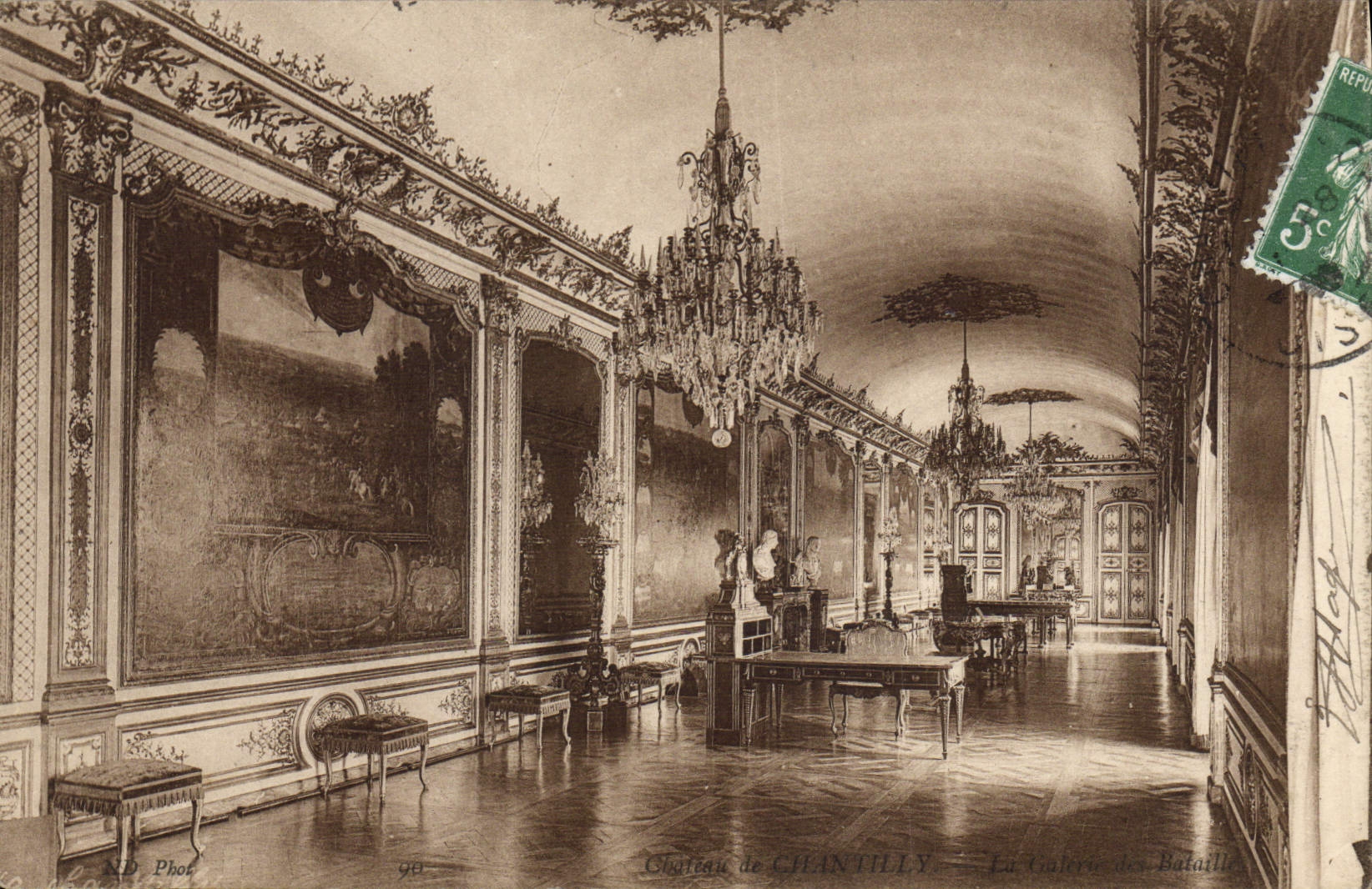 CPA Chateau de Chantilly La galerie des batailles 