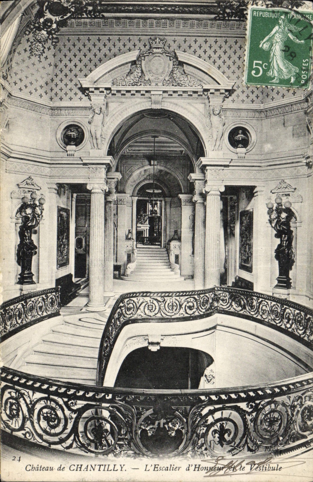 VINTAGE POSTCARD Castle of Chantilly the Main staircase and the hall