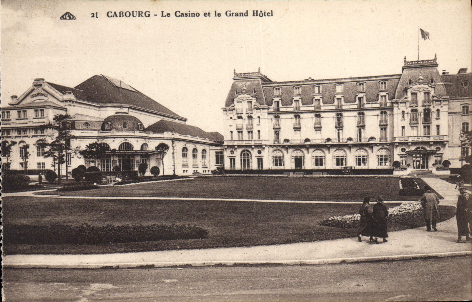 VINTAGE POSTCARD Cabourg the Casino and the Large Hotel