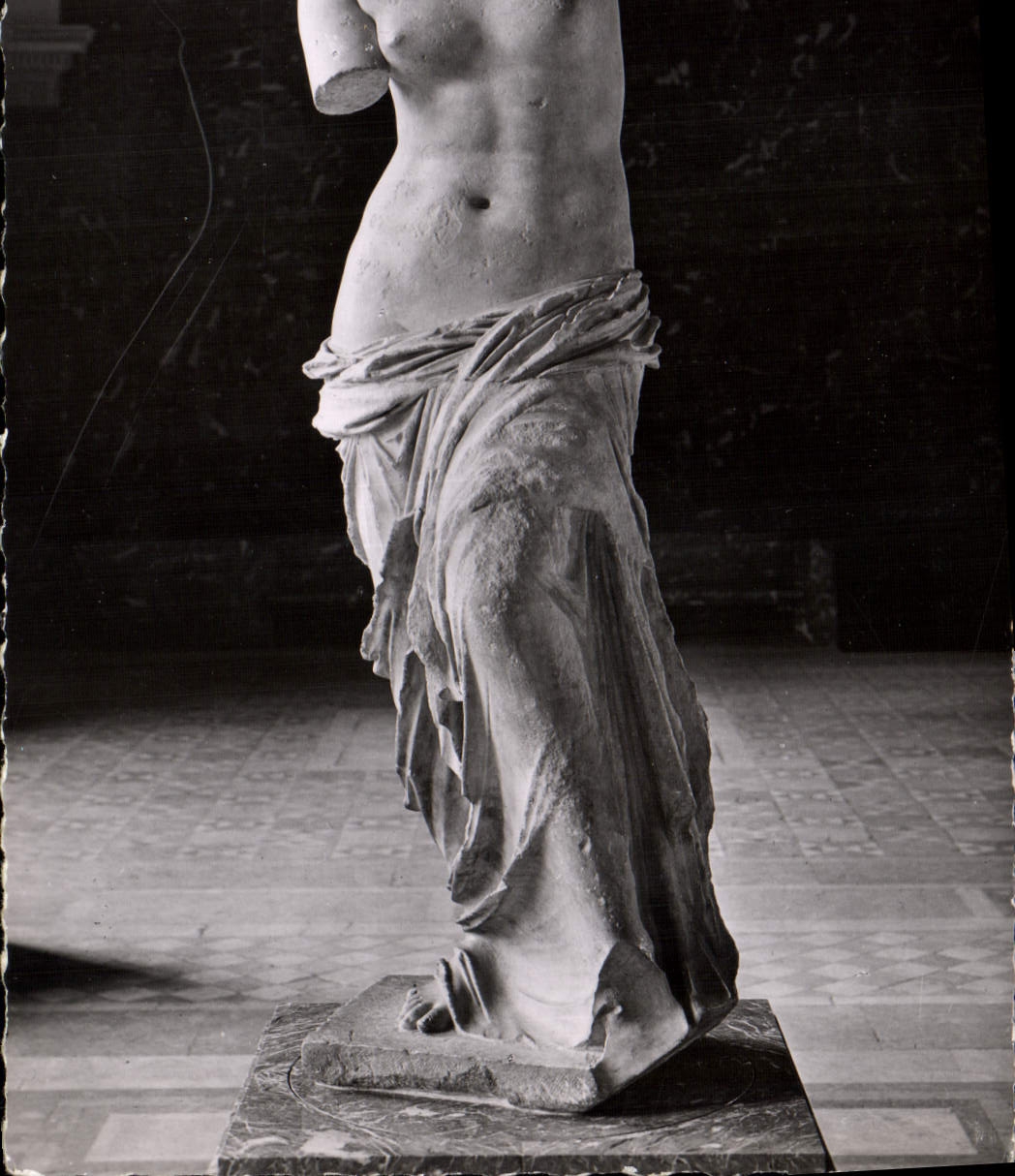 CPM Musee du Louvre Venus de Milo