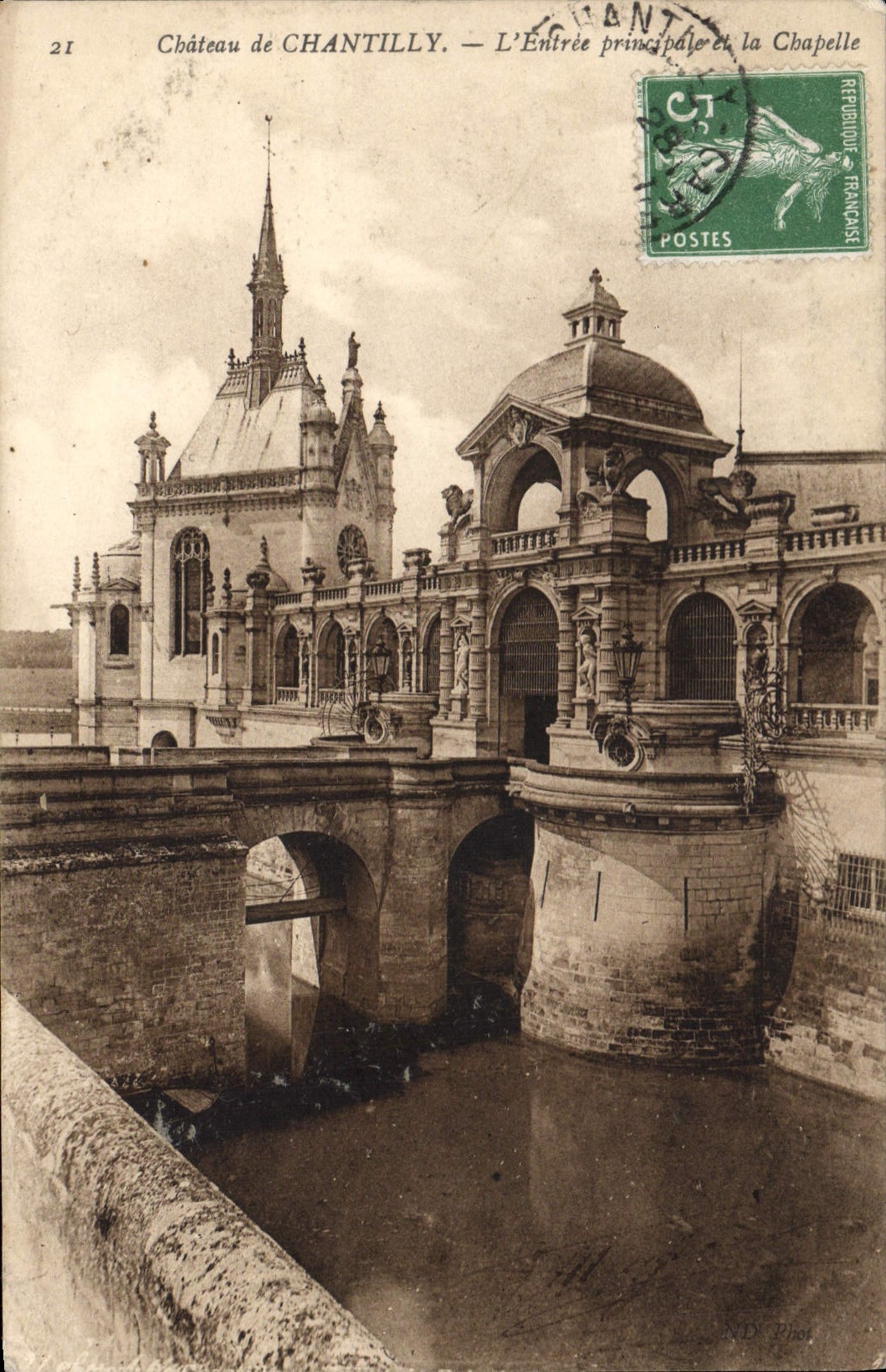 VINTAGE POSTCARD Castle Of Chantilly the Main entrance And the Cathedral