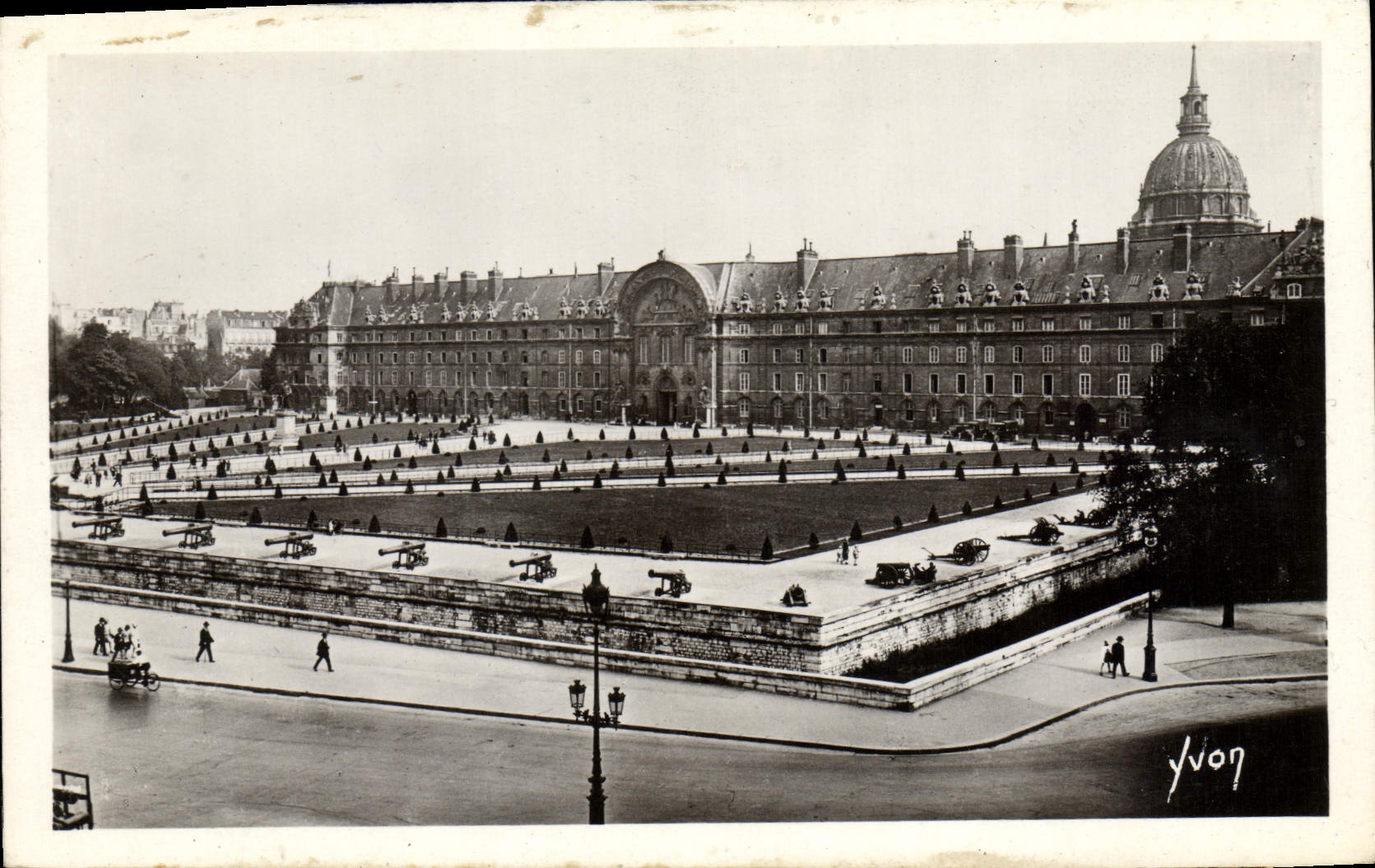 VINTAGE POSTCARD Paris While Strolling the Hotel of the Invalids