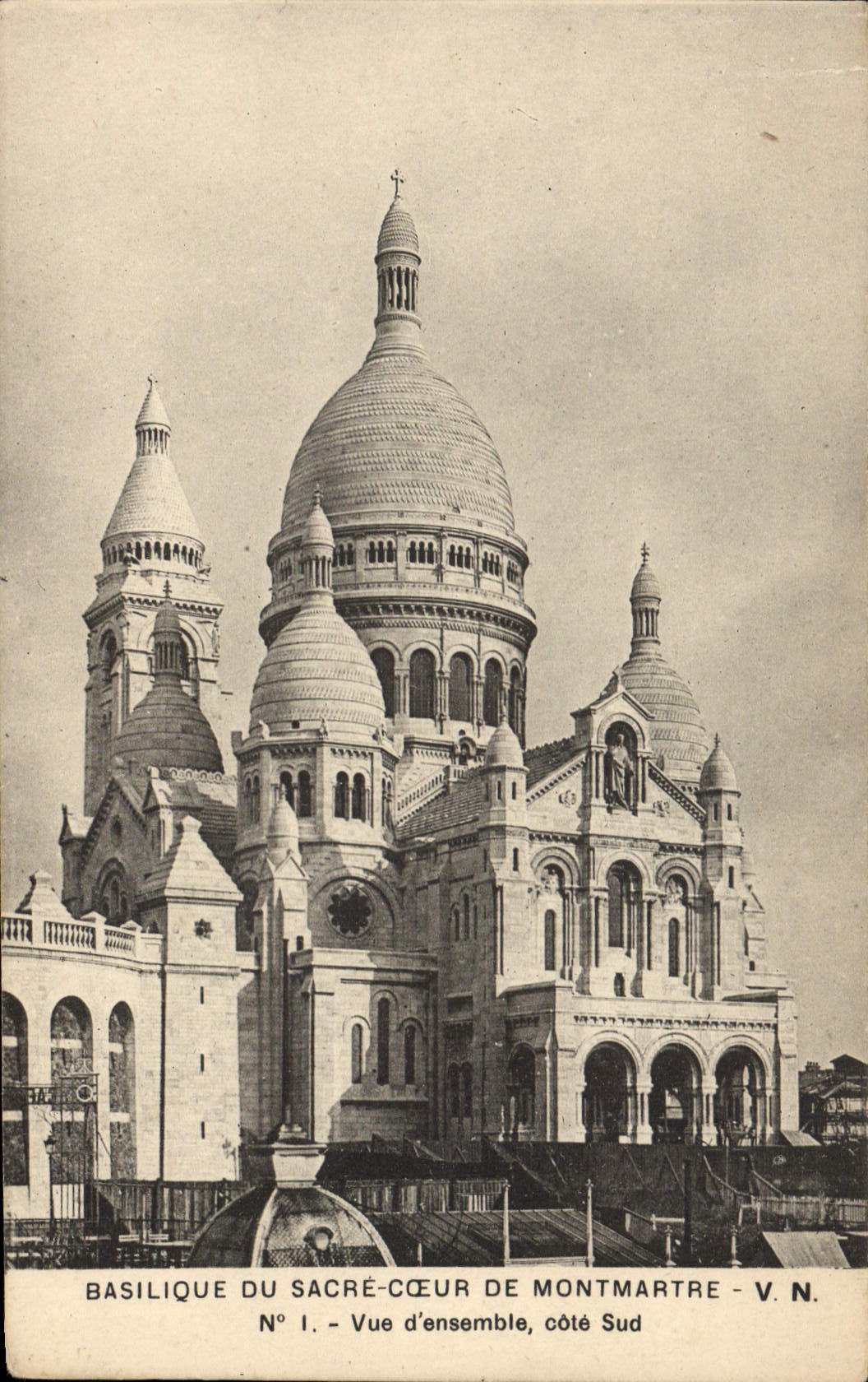 CPA Basilique Du Sacre Coeur De Montmartre Vue D'Ensemble