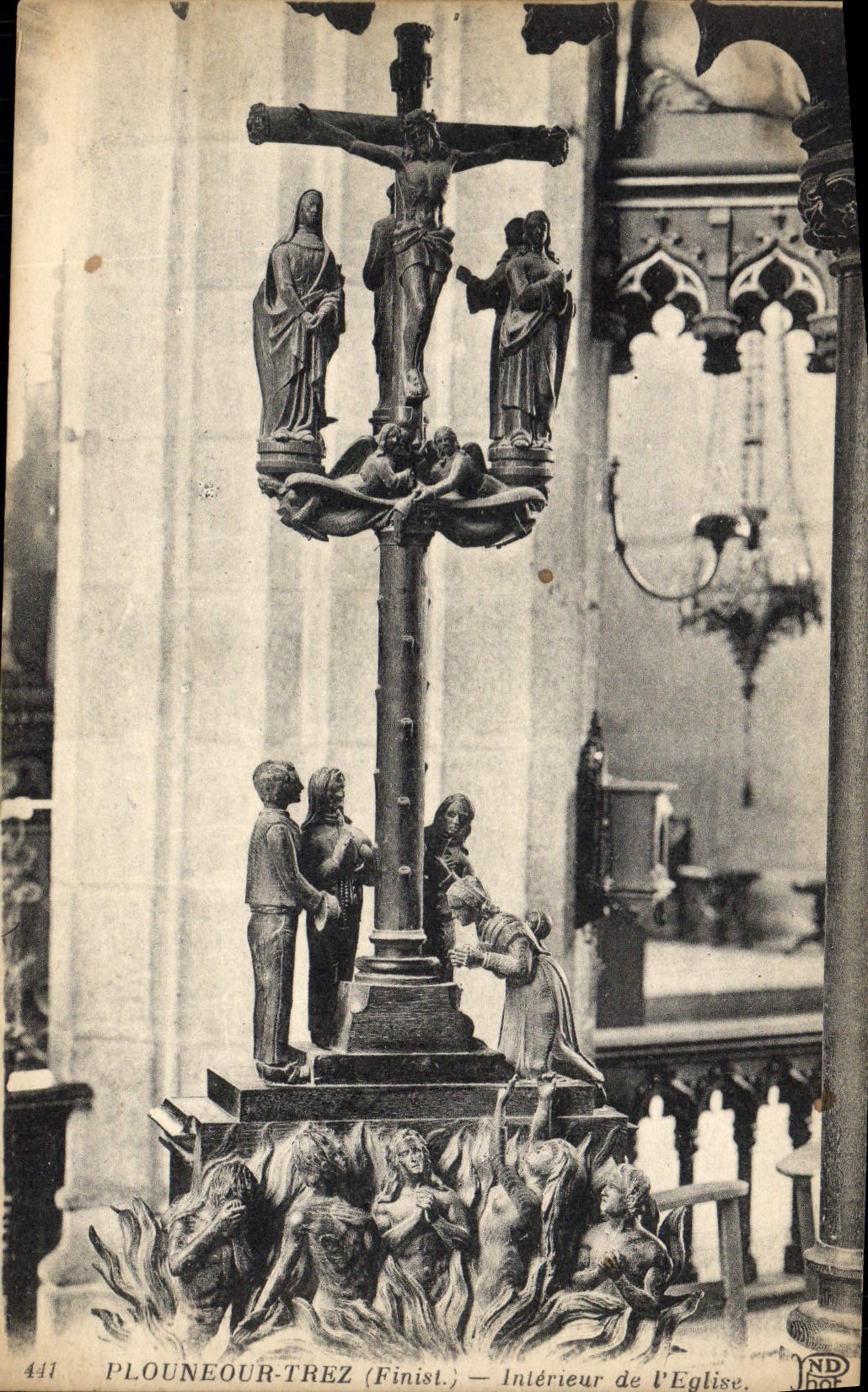 POSTAL Plouneour Trez Interior De I' Eglise de la VENDIMIA