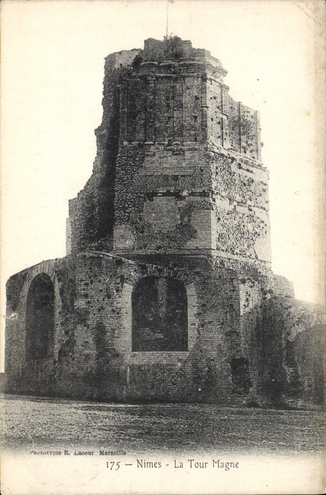 VINTAGE POSTCARD Nimes the Magne Tower