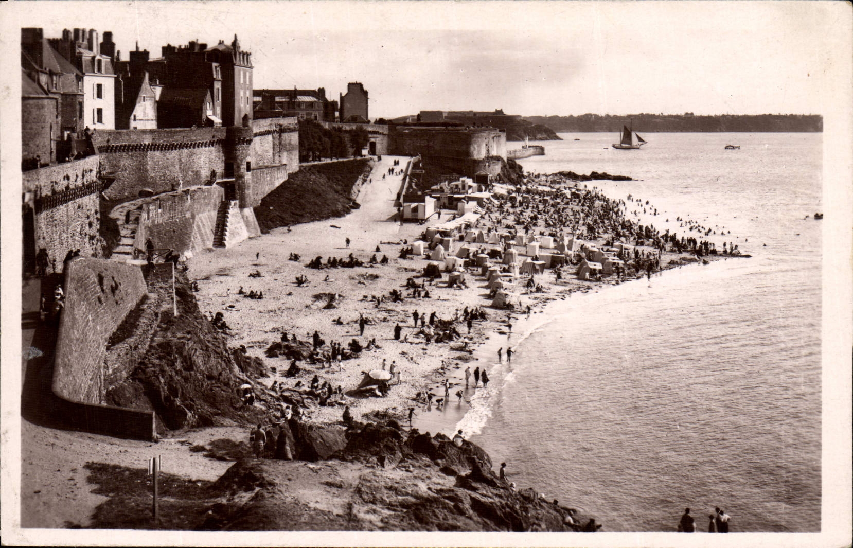 CPA Saint Malo La Plage De Bon Secours a maree haute