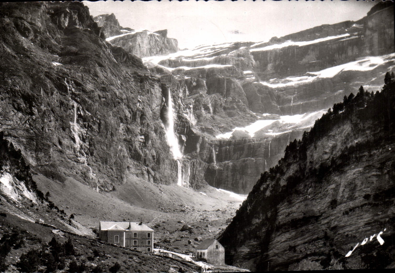 POSTAL MODERNA Gavarnie el circo