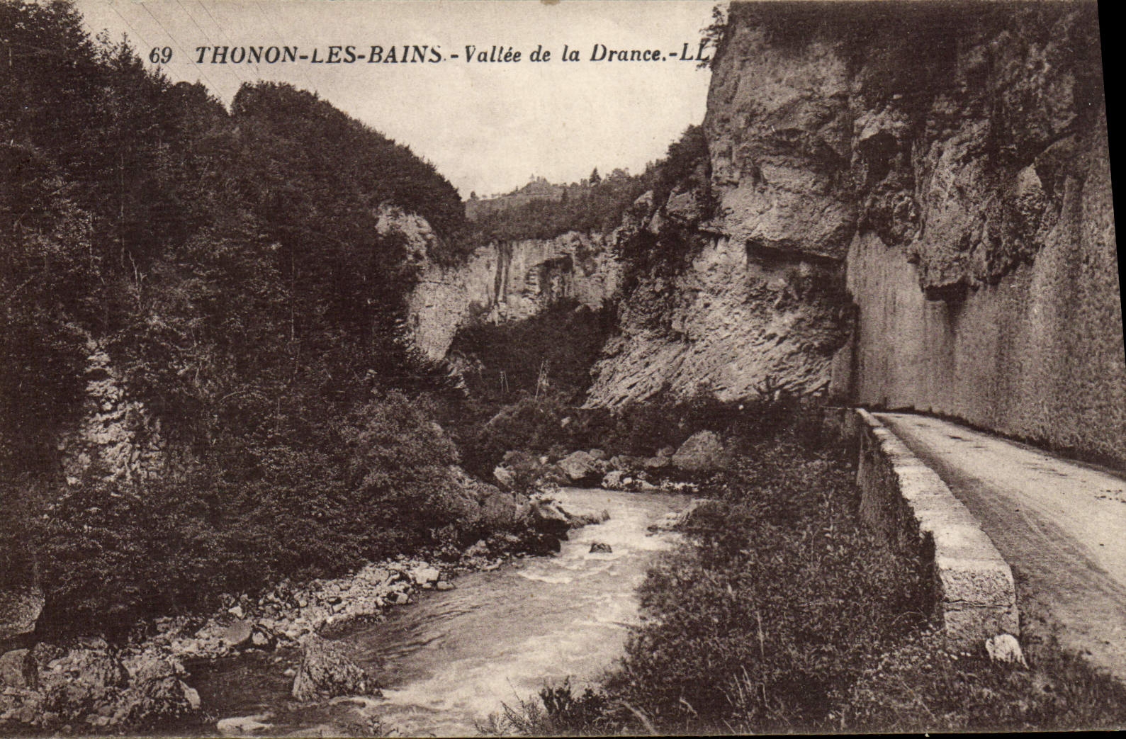 VINTAGE POSTCARD Thonon Les Bains Valley Of Drance