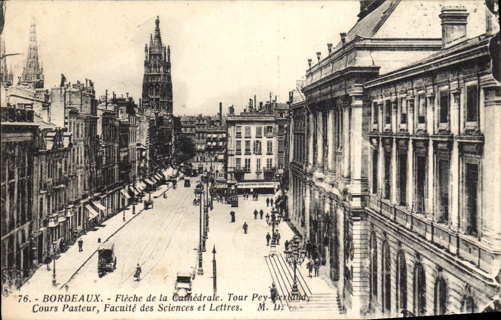 Flecha de Burdeos de la POSTAL de la VENDIMIA de la facultad de Pasteur del curso de Pey Berland de la torre de la catedral de ciencia y de letras