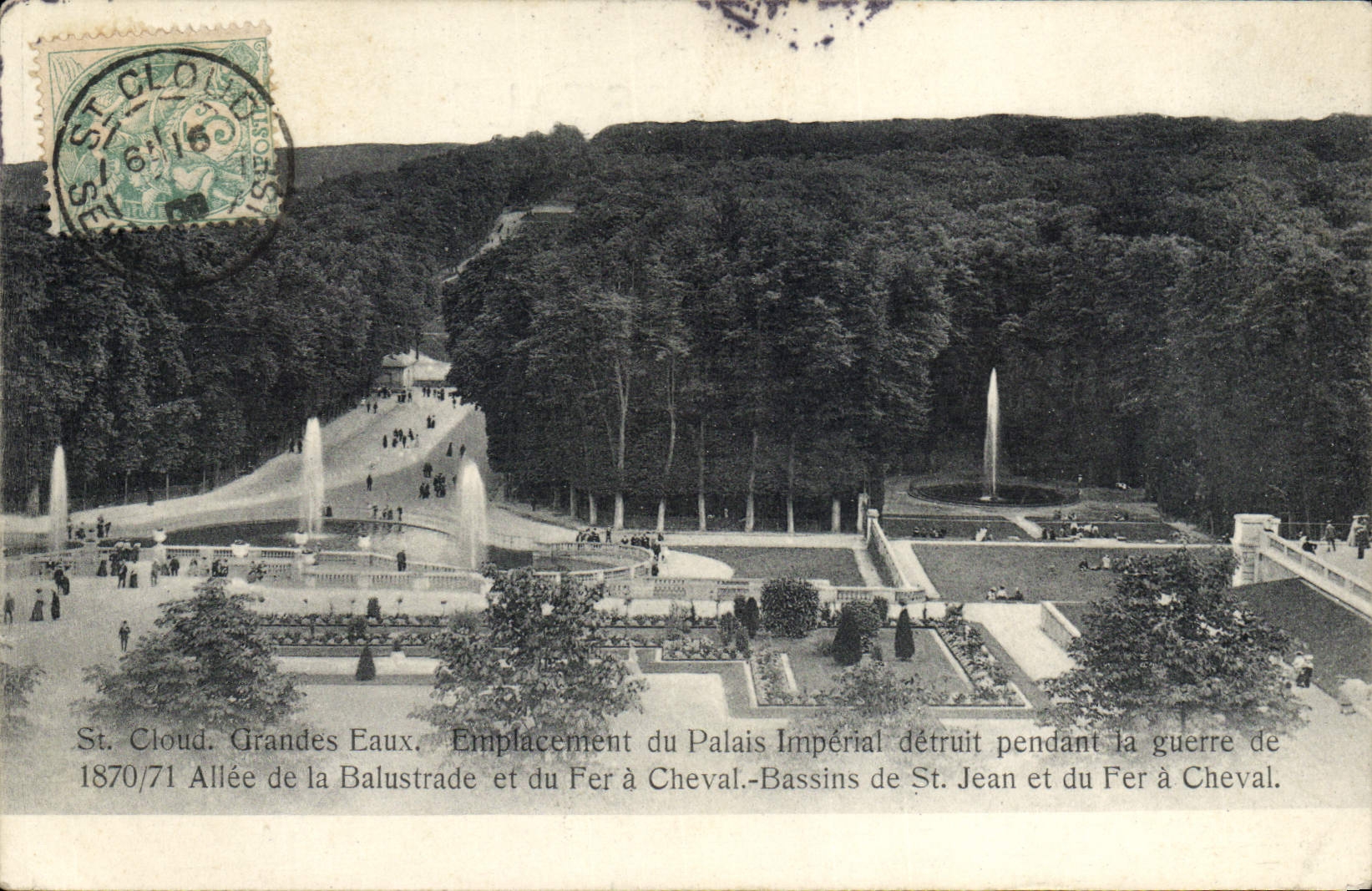 Sitio grande del agua de la nube del St de la POSTAL de la VENDIMIA del palacio imperial