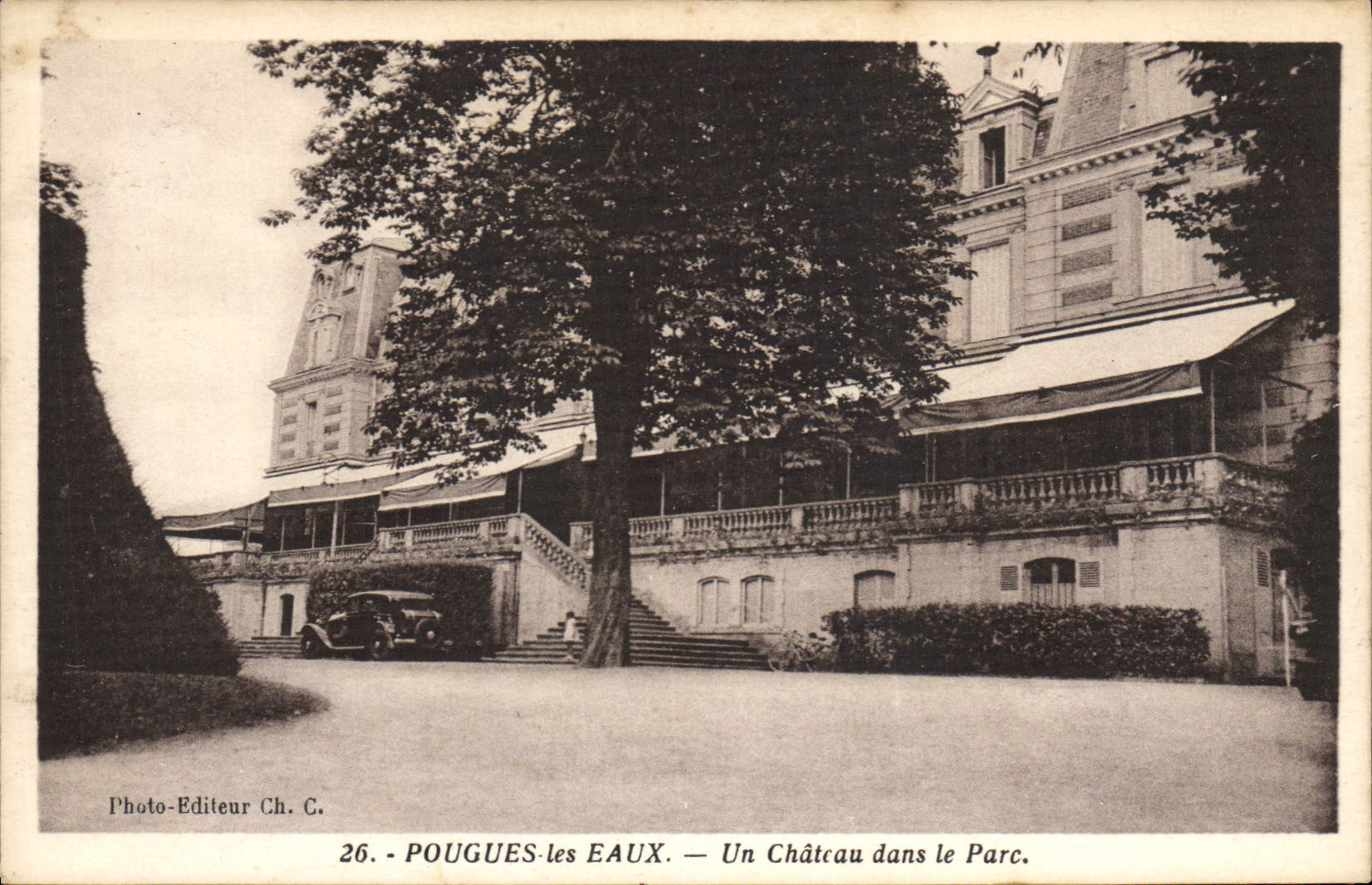 VINTAGE POSTCARD Pougues Water a Castle In the Park