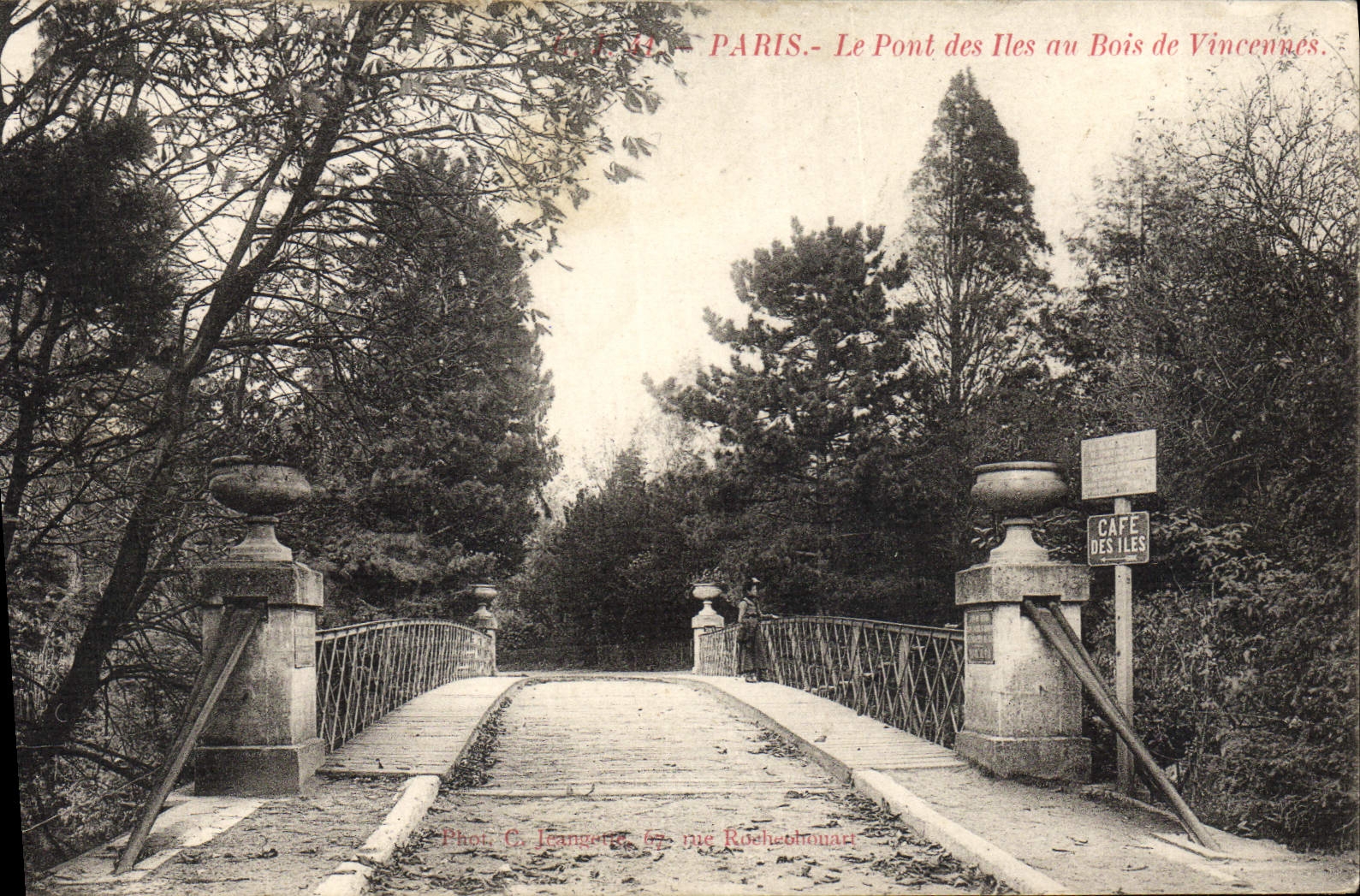 CPA Paris Le Pont Des Iles Au Bois De Vincennes