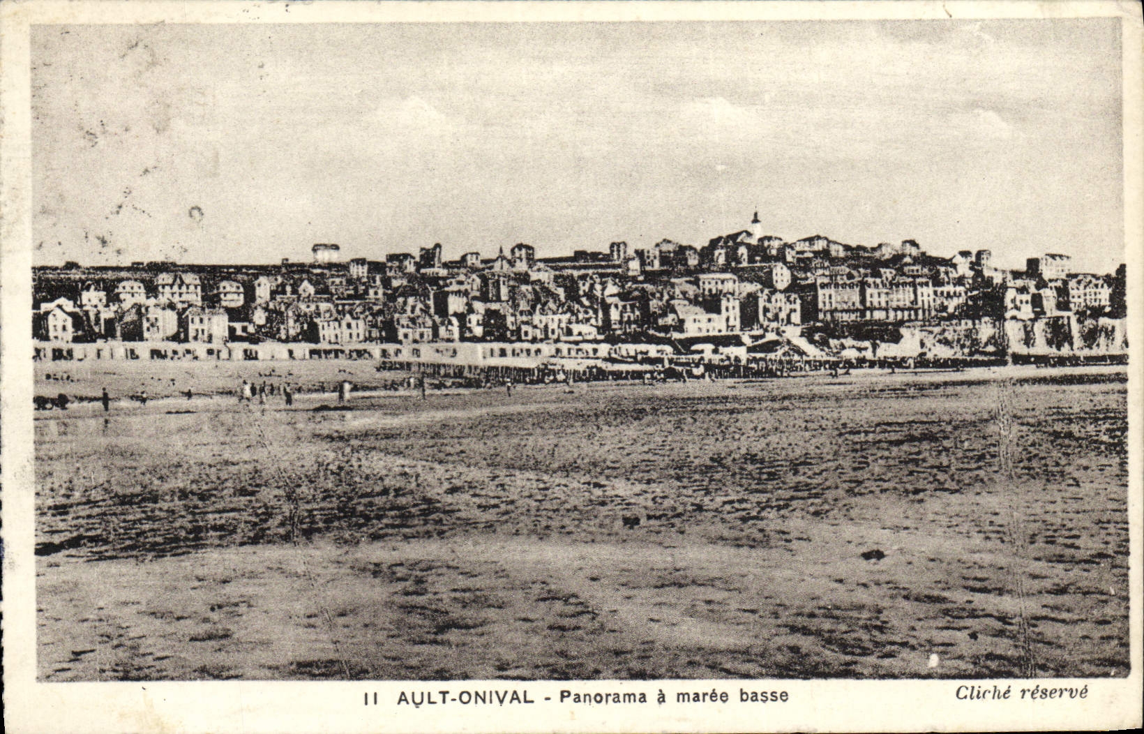 VINTAGE POSTCARD Ault Onival Panorama has Low tide
