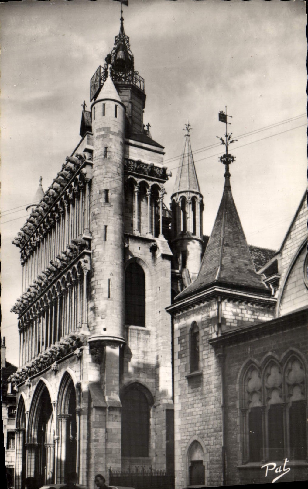 MODERN CARD Dijon the Notre Dame Church