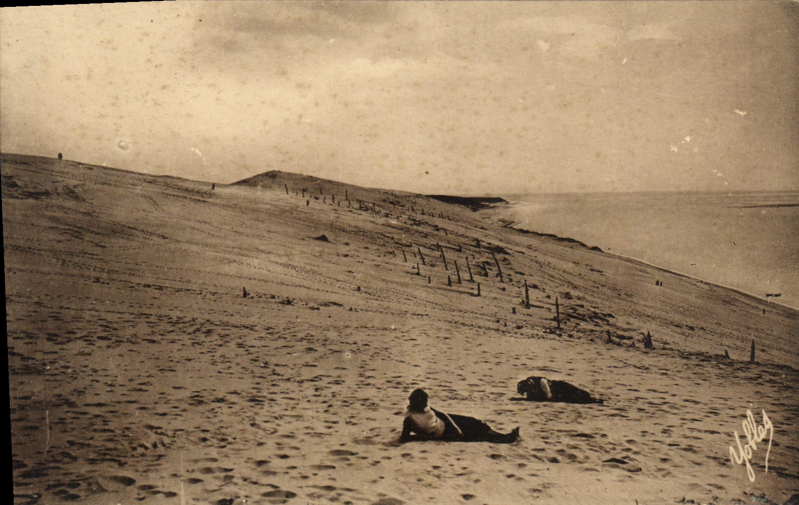 VINTAGE POSTCARD Pilat Beach Highest Sand Dunes Of Europe