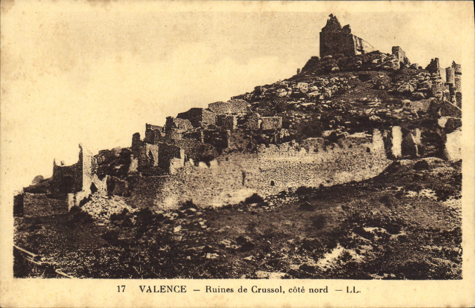 VINTAGE POSTCARD Valence Ruins De Crussol