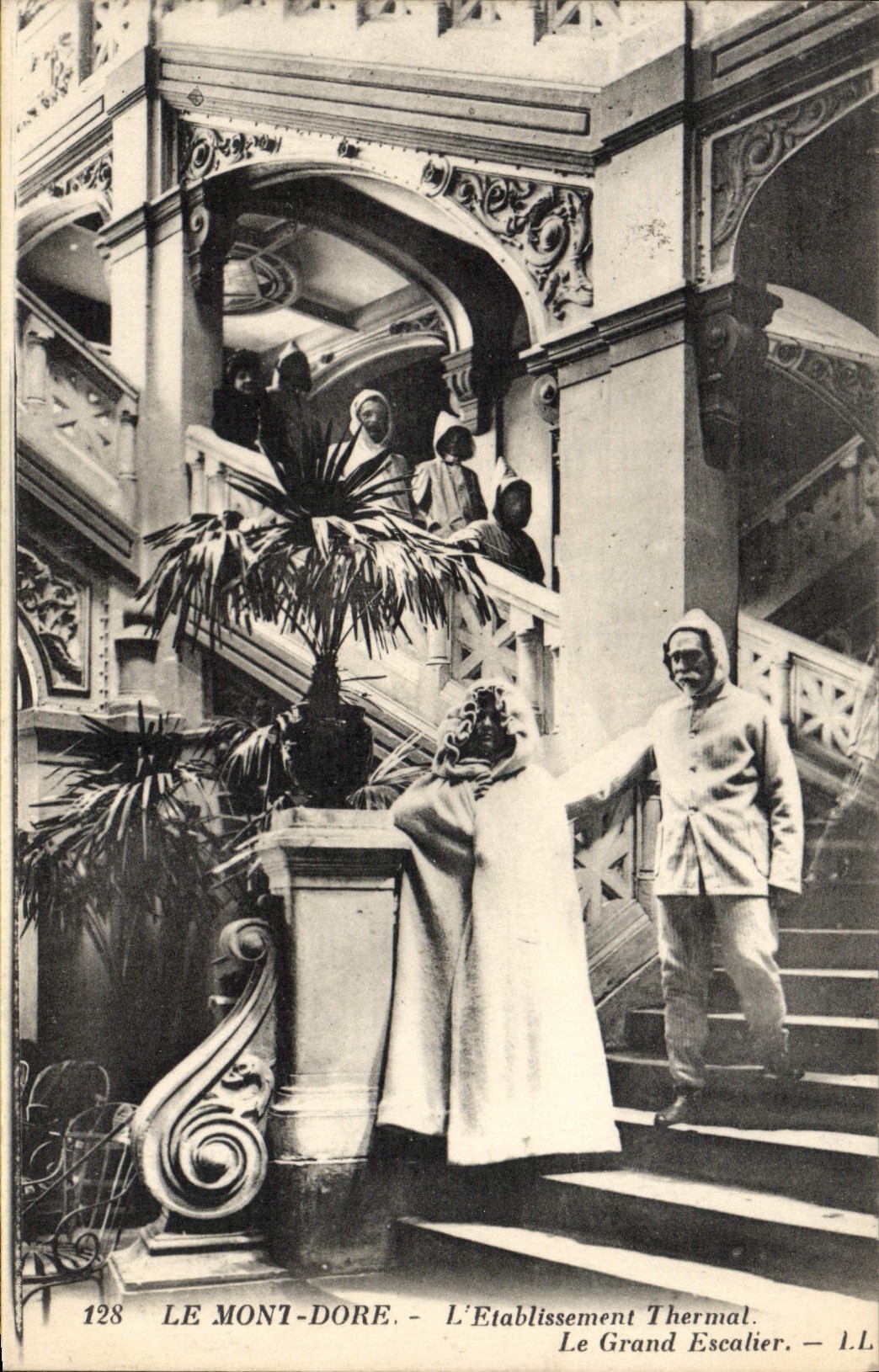 VINTAGE POSTCARD the Mount Gilds the Hydropathic establishment the large staircase