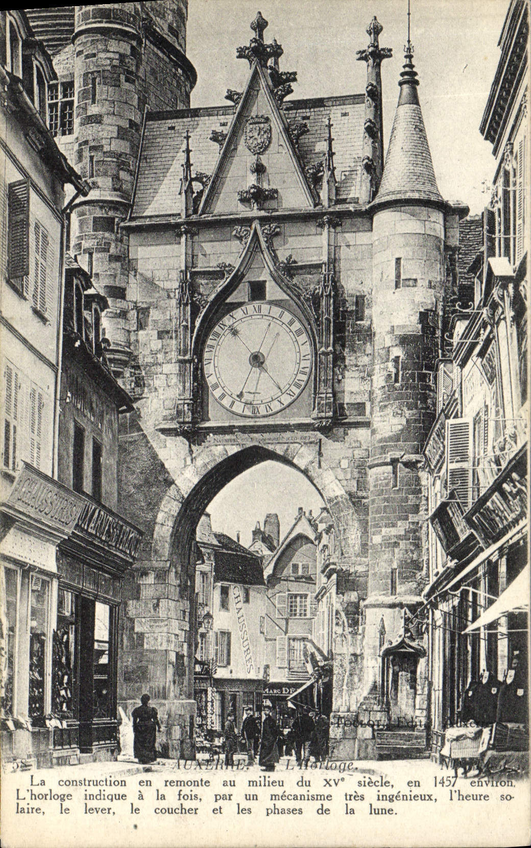 CPA Auxerre L'horloge