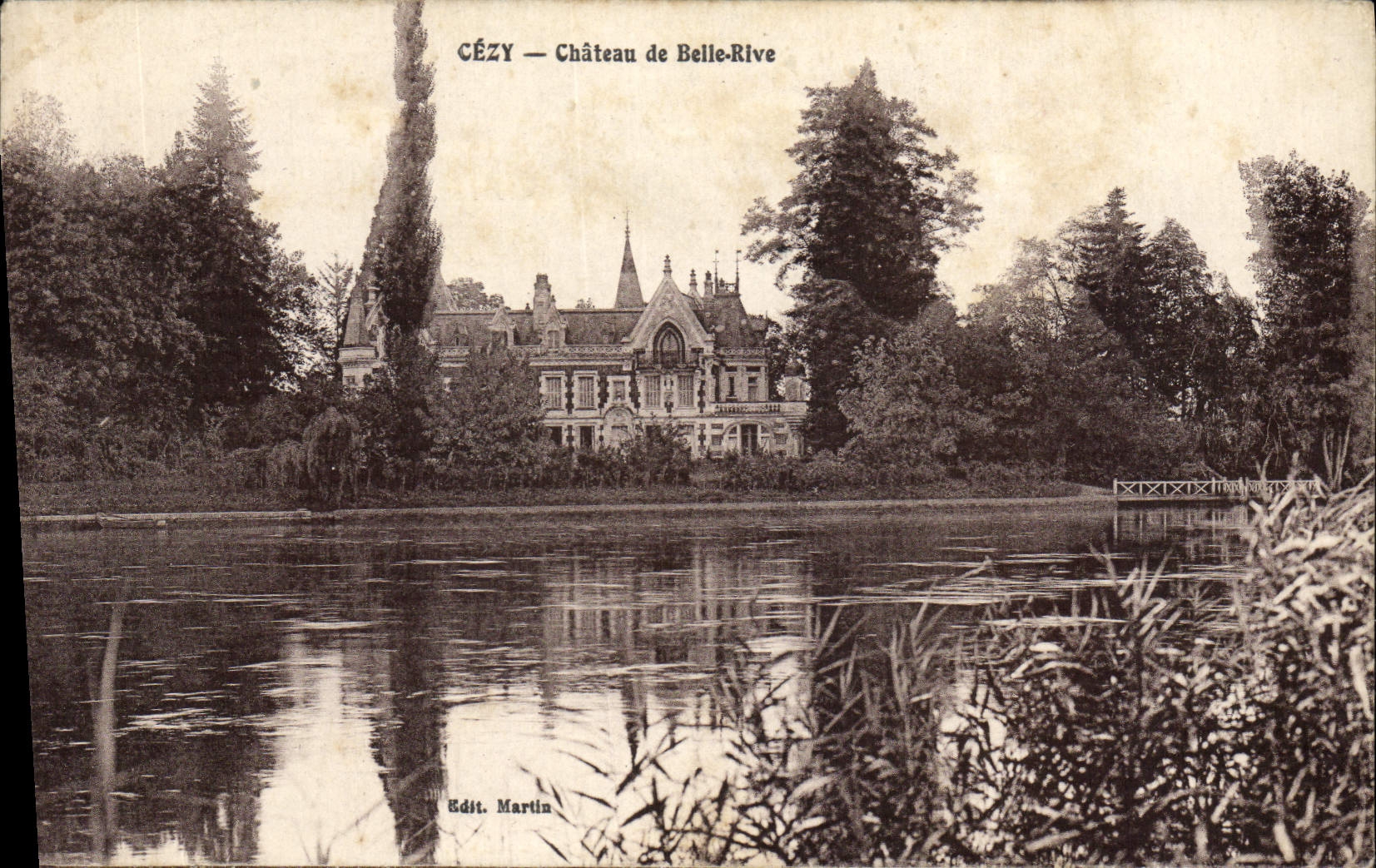CPA Cezy Chateau De Belle Rive
