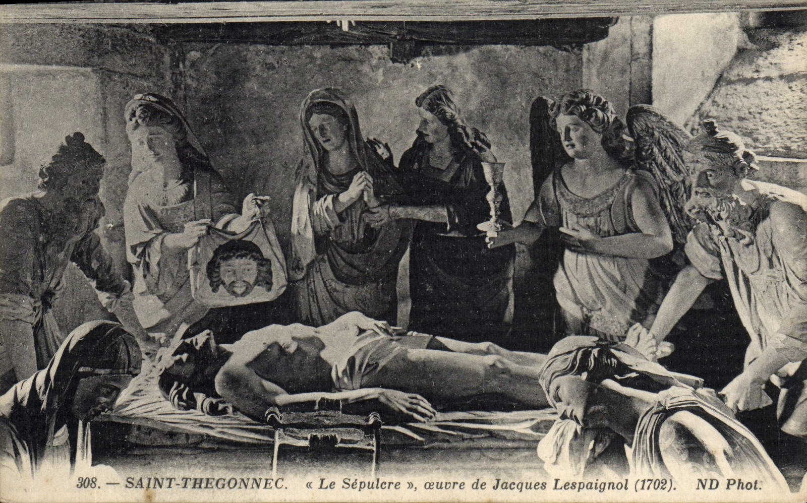 CPA Saint Thegonnec Le Sepulcre oeuvre de Jacques Lespaignol
