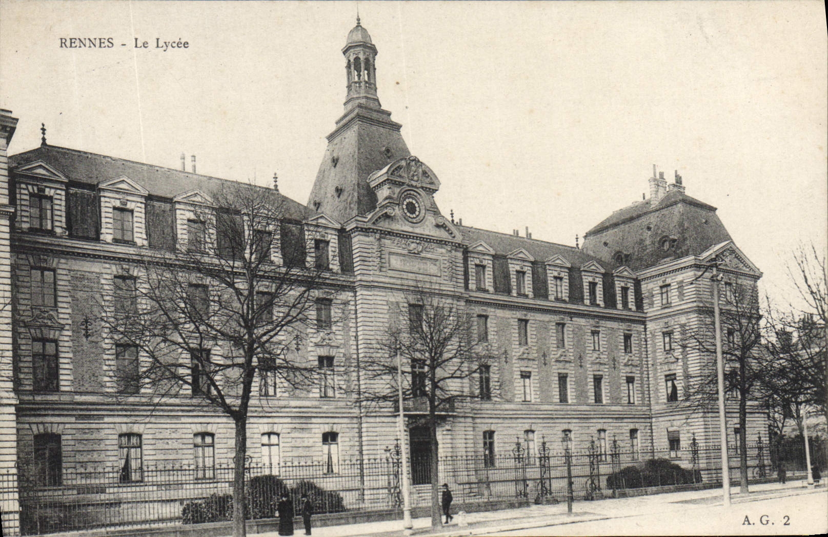 VINTAGE POSTCARD Rennes the College