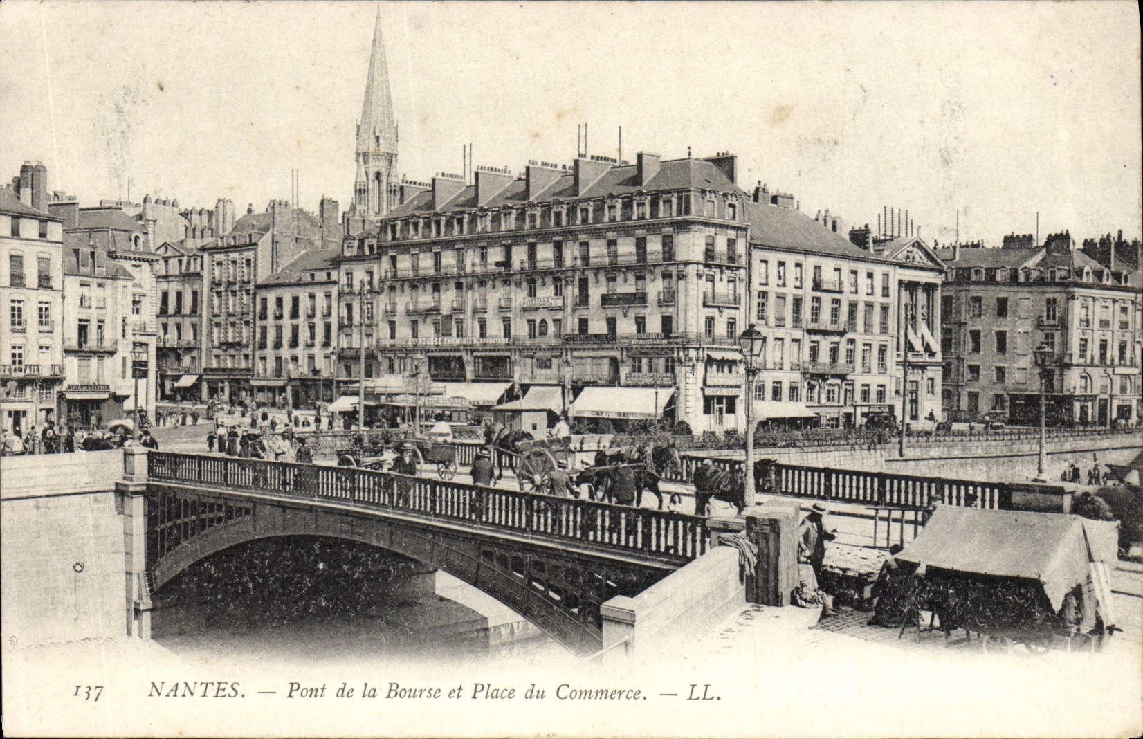 VINTAGE POSTCARD Nnates Bridge Of the Stock Exchange And Place Of the Trade