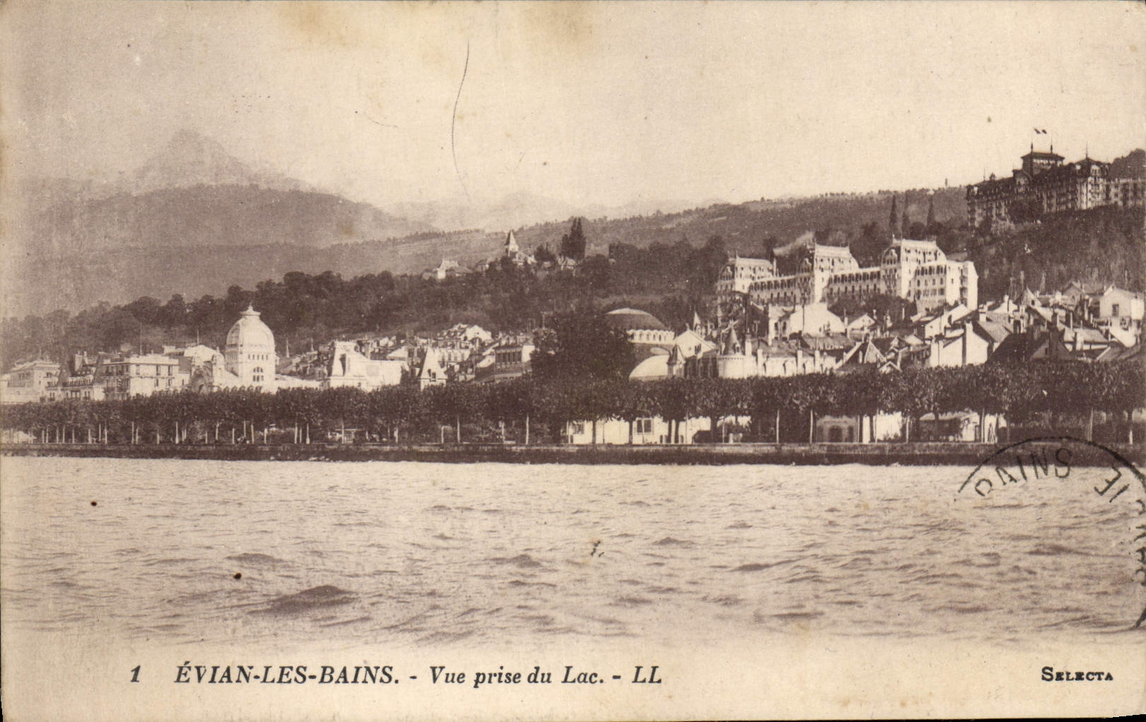 VINTAGE POSTCARD Evian Les Bains Seen from of the Lake