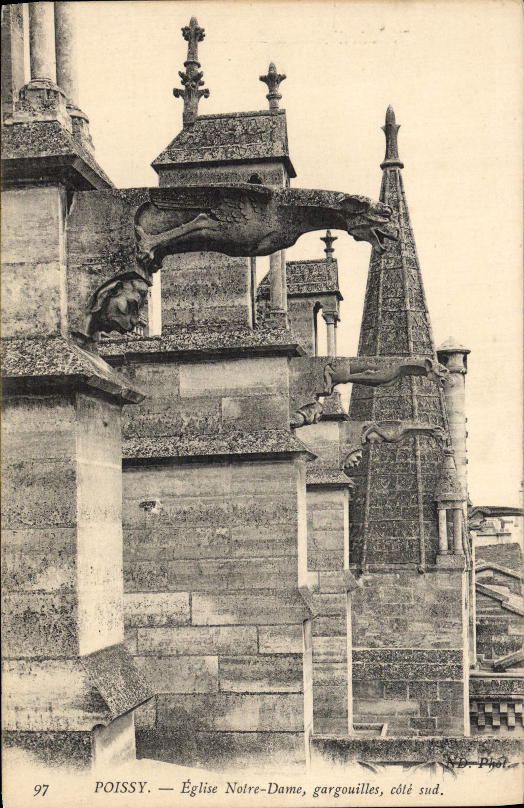 CPA Poissy Eglise Notre Dame Gargouilles Cote