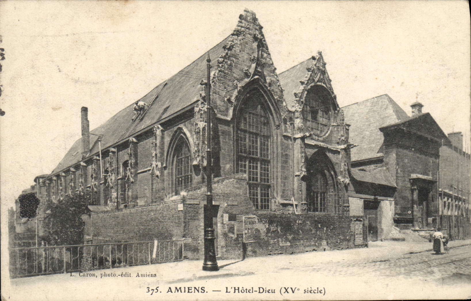 CPA Amiens L'Hotel Dieu