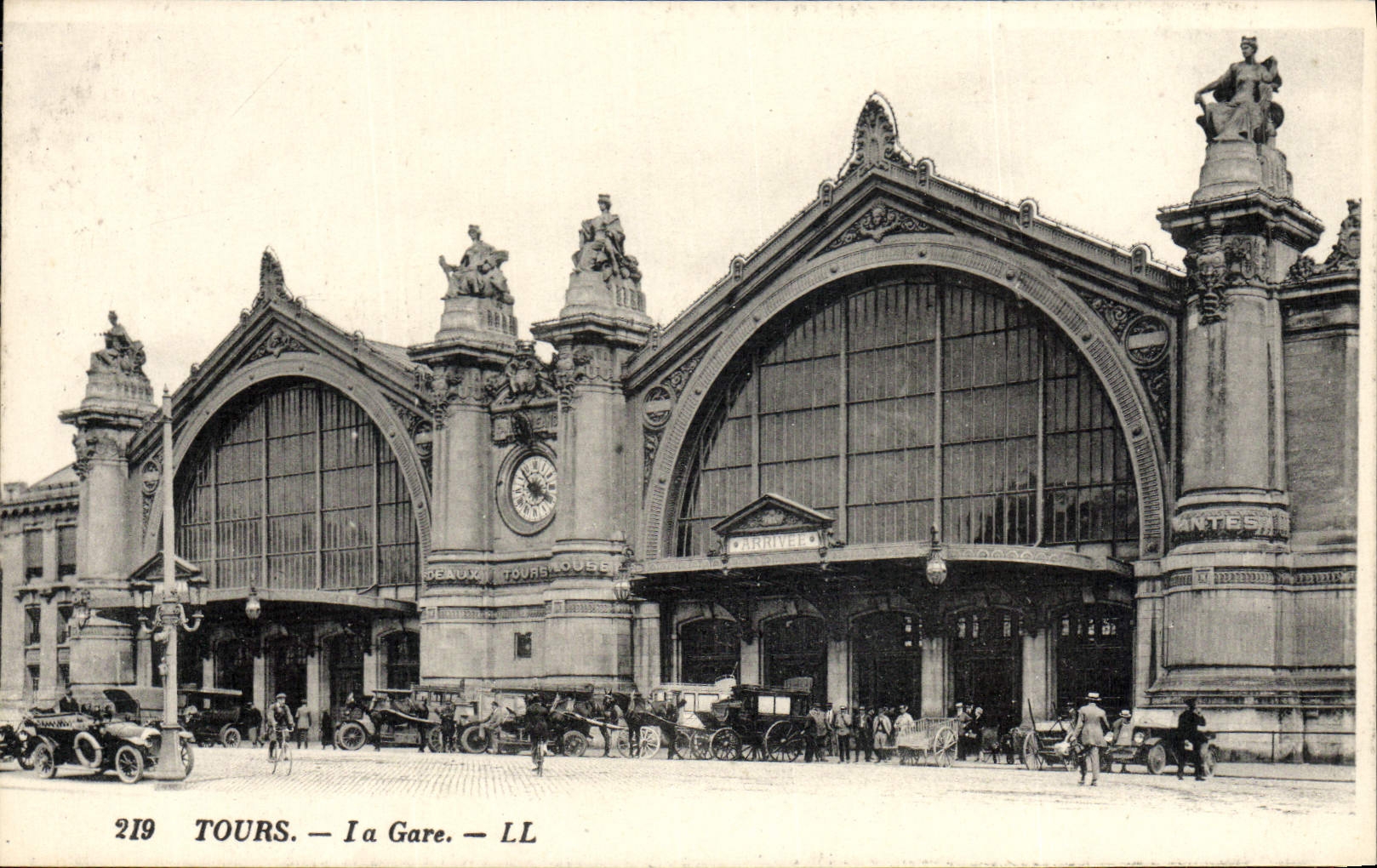 CPA Tours La Gare