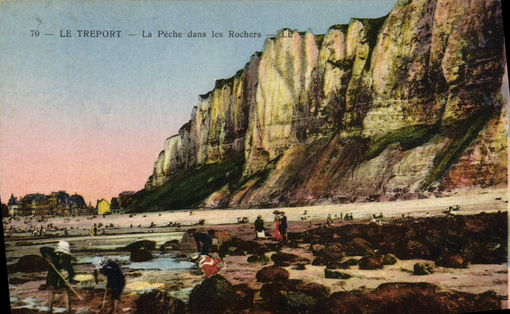 VINTAGE POSTCARD Treport Fishing in the Rocks